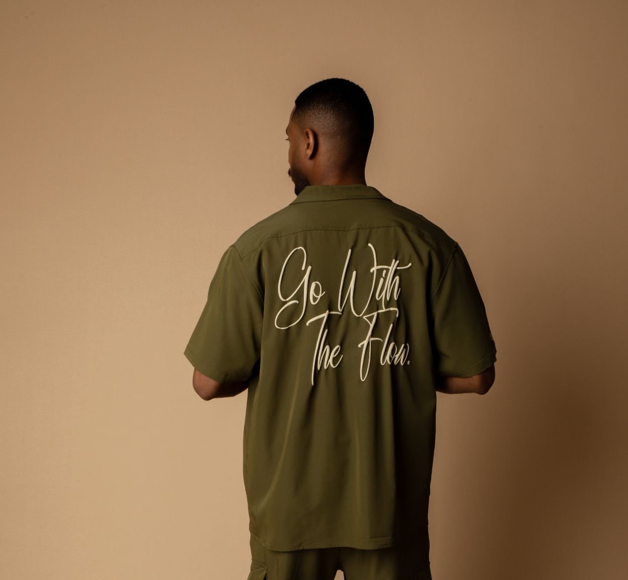 Half-sleeve Olive shirt
